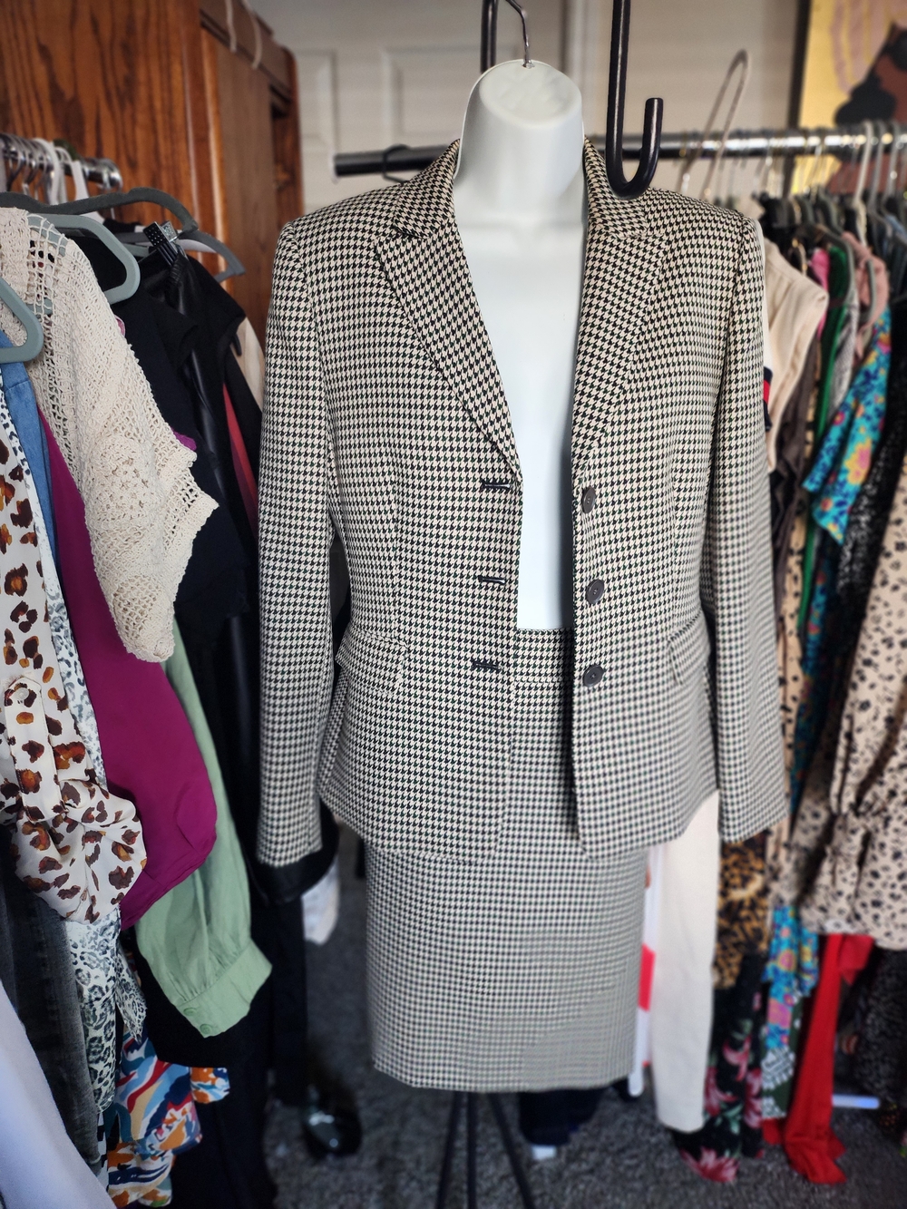 Tahari Black, Green & Cream Houndstooth Tailored Blazer